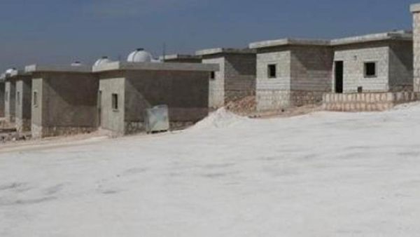 قرية سورية جديدة على الحدود بتمويل قطري تركي