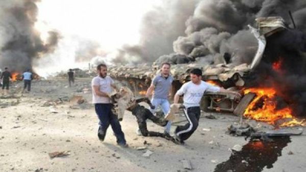 المرصد السوري: 22 قتيلا بانفجار ثلاث شاحنات في بلدة يسيطر عليها الأكراد