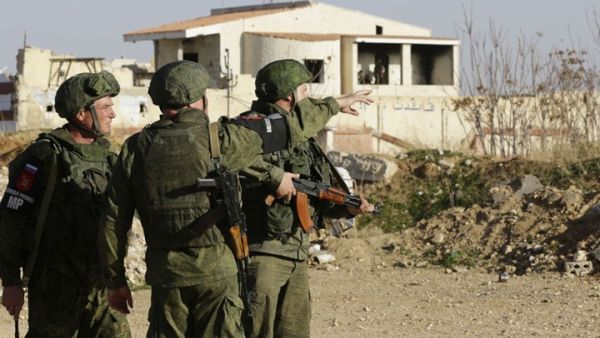 روسيا تحاول أن تحل محل إيران وتضمن لدمشق استعادة السيطرة على هذه المناطق 