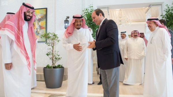 ملك السعودية يستقبل السيسي في نيوم