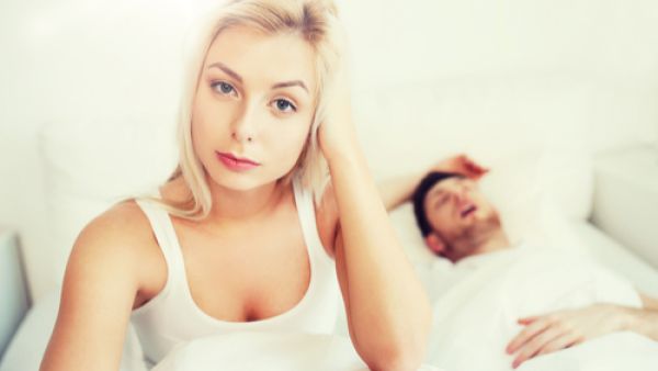 يحذر الخبراء من تناول عدد من الأطعمة قبل النوم لتجنب الشخير (shutterstock.com) يحذر الخبراء من تناول عدد من الأطعمة قبل النوم لتجنب الشخير (shutterstock.com)