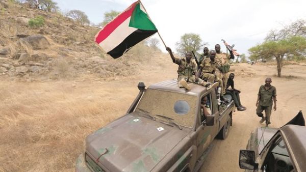 الجيش السوداني يحكم سيطرته على أكبر معاقل التمرد بدارفور - ارشيف 