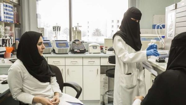 العديد من القطاعات في السعودية أعلنت استغناءها عن الأجانب