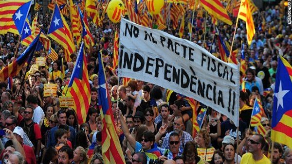 يأتي الإضراب احتجاجا على "ضغوط الحكومة الإسبانية وتدخل الشرطة"