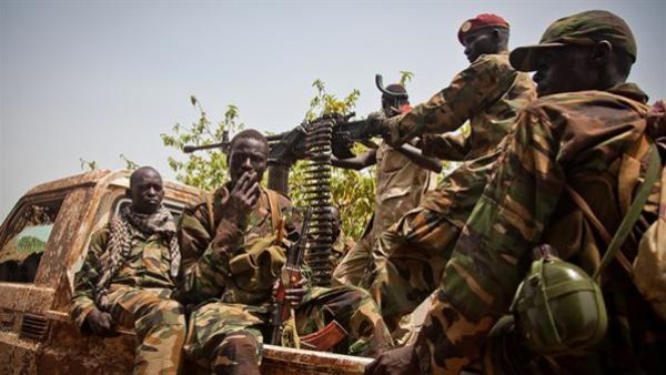 مقاتلون من المتمردين في جنوب السودان