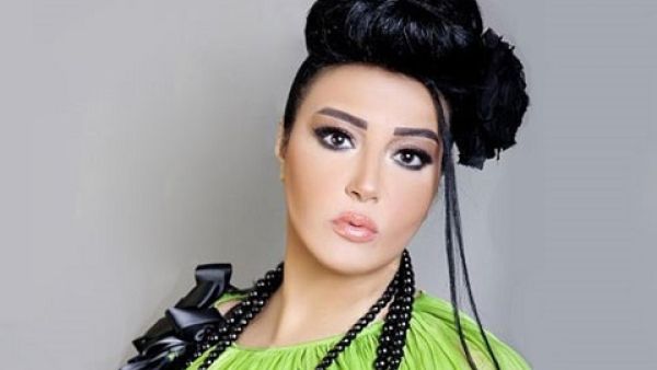 سمية الخشاب ترد على خبر زواجها عرفيا من مدحت صالح