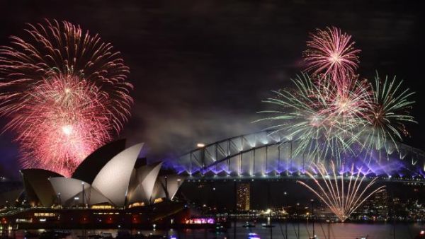 العاب نارية خلال احتفالات راس السنة الجديدة في سيدني