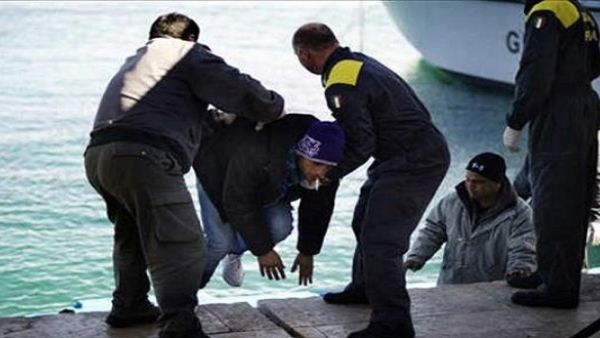 الهاربين من الحرب والاضطهاد والتعذيب والقمع يتعين استقبالهم