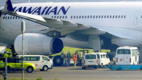 طائرة تابعة لخطوط هاواي تحط اضطراريا في طوكيو
