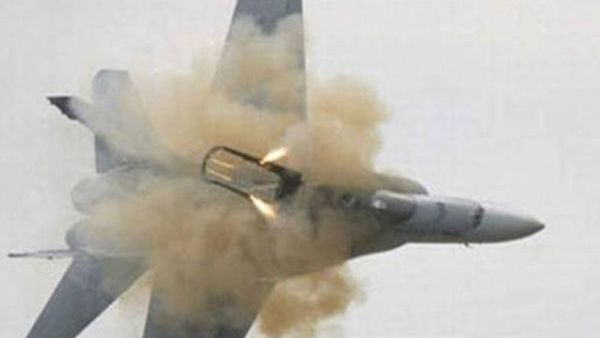 تركيا تقول إن طائراتها أسقطت طائرة قرب سوريا