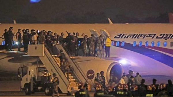 شرطة بنغلاديش: المشتبه بمحاولته خطف طائرة كان يحمل مسدس أطفال