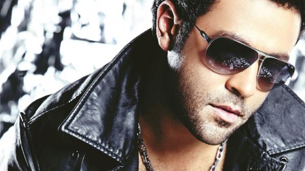 الفنان المصري تامر عاشور