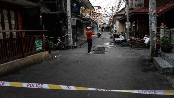 البحث عن مشتبه بهم يتواصل بعد تفجيرات تايلاند