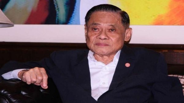 رئيس وزراء البلاد الأسبق، بانهارن سيلبا ارشا 