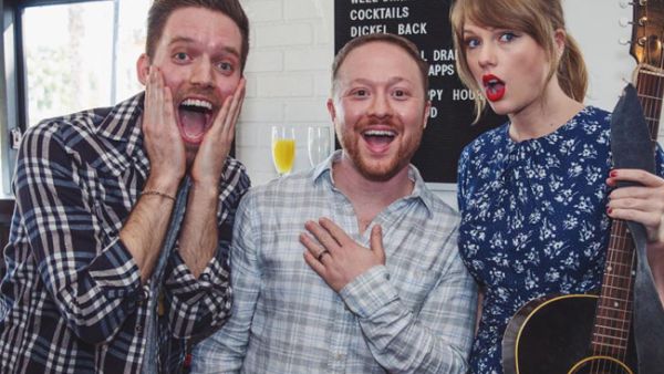 Swift made a surprise appearance (Source : alexandergold / Instagram ) 