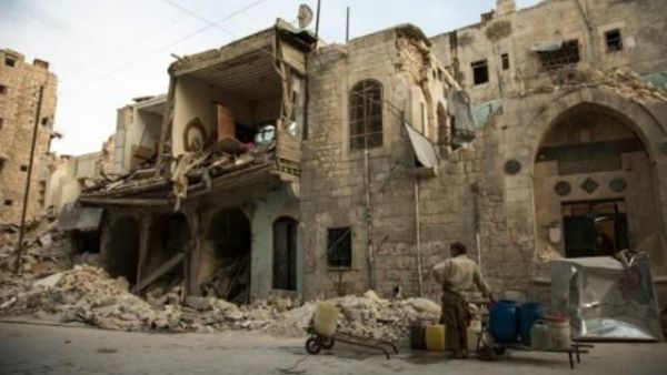 مقتل ثلاثة مدنيين بقصف للمعارضة على احياء حلب الغربية
