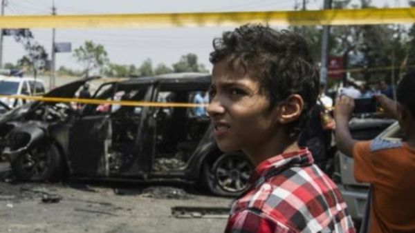 مصر تحيل 67 متهما للمحاكمة في اغتيال النائب العام 
