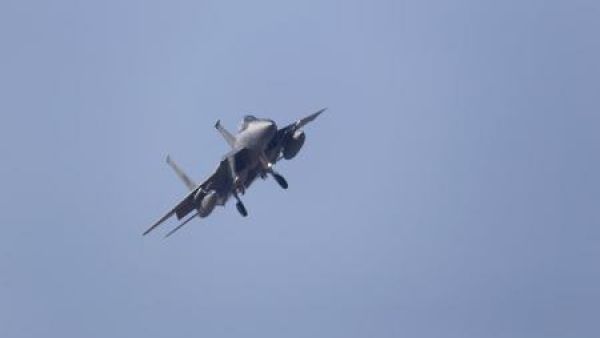 مقاتلة اف-15 تابعة لسلاح الجو الأمريكي تقلع من قاعدة انجيرليك الجوية في جنوب تركيا
