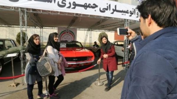 ايران تتراجع عن السماح باستيراد سيارات اميركية الصنع