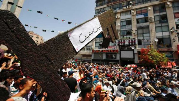 مئات الفلسطينيين يشاركون في فعاليات إحياء الذكرى 68 للنكبة