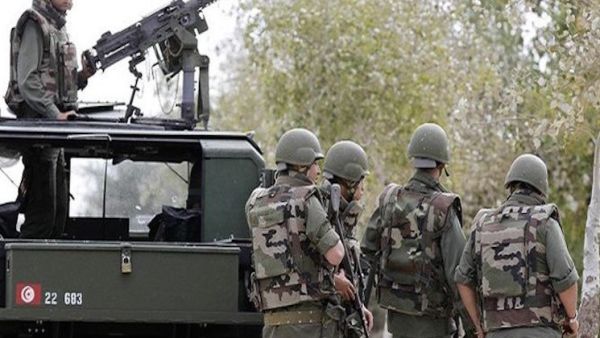 قصف مكثف للجيش التونسي في مناطق جبلية بالقصرين