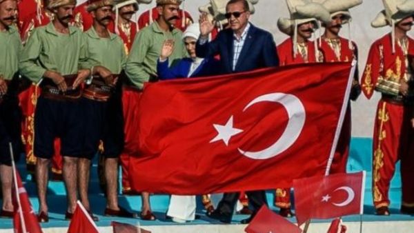 احتفالات ضخمة في تركيا في ذكرى "فتح" القسطنطينية