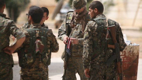 واشنطن تنفي أي أزمة مع أنقرة بسبب شارة المقاتلين الأكراد