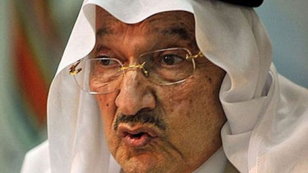 عبد العزيز بن طلال أكد دخول والده المستشفى، مضيفا أن السبب هو "إجراء فحوصات طبيعية" 