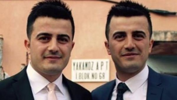 توأمان تركيان يعملان في الشرطة التركية قتلا أثناء هجومٍ على مركز القوات الخاصة في أنقرة 