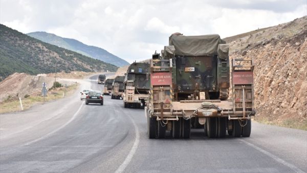 تعزيزات عسكرية تركية على الحدود مع سوريا
