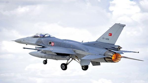 مسؤول أمريكي: الطائرات التركية لم تحلق بسوريا منذ إسقاط الطائرة الروسية
