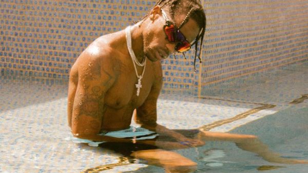 Travis Scott cried when his baby daughter was born (Source: travisscott / Instagram ) 