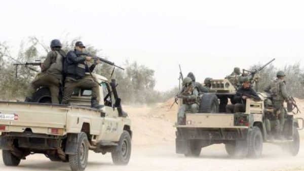 اصابة عسكريين تونسيين احدهما بانفجار لغم والآخر في مواجهات مع ارهابيين
