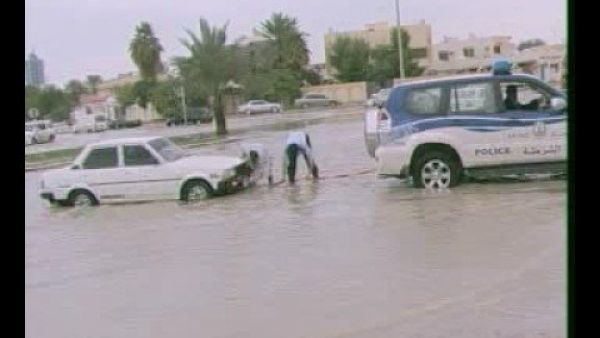 مقتل ستة أشخاص بسبب الامطار في الإمارات وسلطنة عمان 