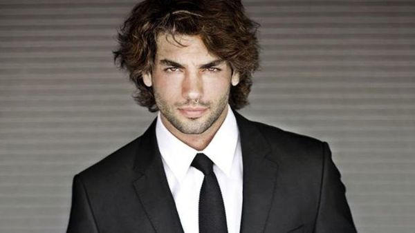 النجم التركي شكرو أوزيلديز