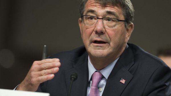 US Secretary of Defense Ashton Carter testifies during a Senate Armed Services Committee hearing about the Middle East on Capitol Hill in Washington, DC, October 27, 2015. (AFP/Saul Loeb)