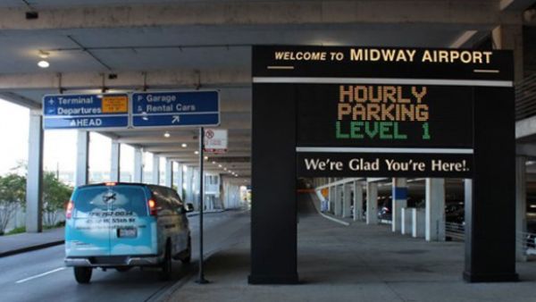  مسافران أمريكيان من أصول عربية فلسطينية يتعرضان للمنع من الصعود إلى طائرة