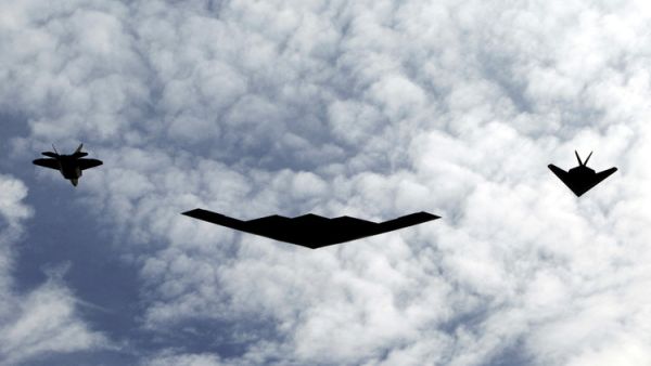 قاذفات "بي -2" الأميركية