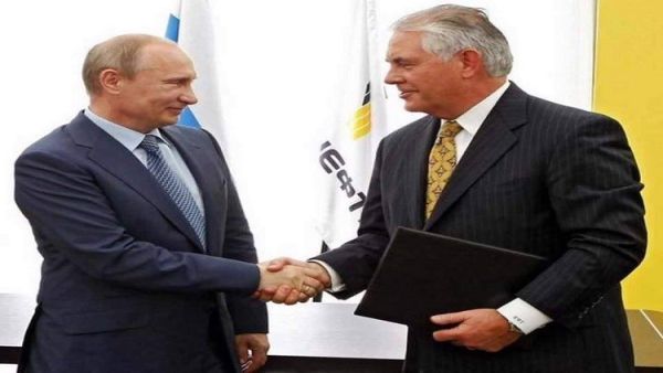 بوتين مستقبلا وزير الخارجية الأميركي/ أرشيفية