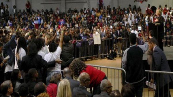 هيلاري كلينتون الاوفر حظا للفوز بالترشيح الديموقراطي للانتخابات الرئاسية الاميركية 