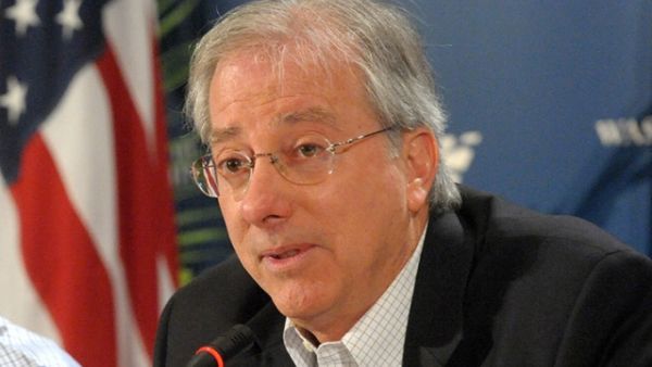 السياسي الأمريكي المخضرم، دينيس روس