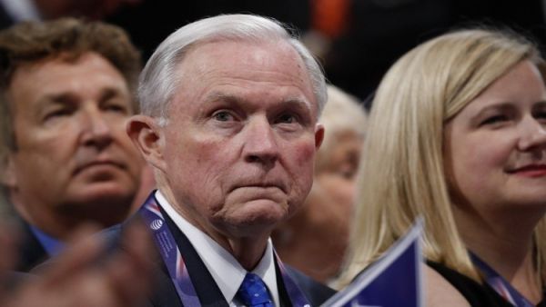 جيف سيشنز مرشح الرئيس الأمريكي المنتخب لمنصب وزير العدل