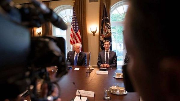 فريق الرئيس الأمريكي دونالد ترامب، أقدم على وضع خطة جديدة لإنهاء الصراع الفلسطيني الإسرائيلي