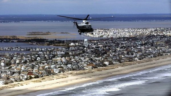 حطام الطائرتين شوهد في المحيط،