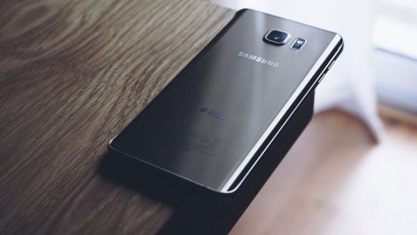 It sounds like Samsung could have a surprise in store for the Galaxy S9 launch in 2018. (Pexels)
