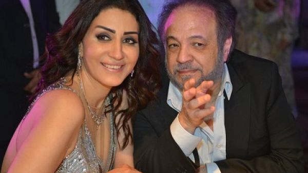 وفاء عامر تنفي خبر طلاقها