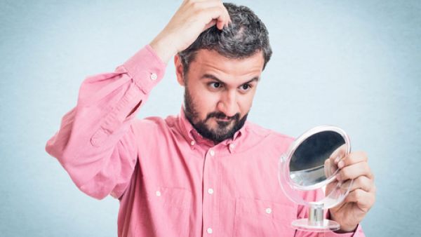 ‏ظهور الشيب قبل سن الأربعين سببه جيني وليس دلالة على التقدم بالسن

