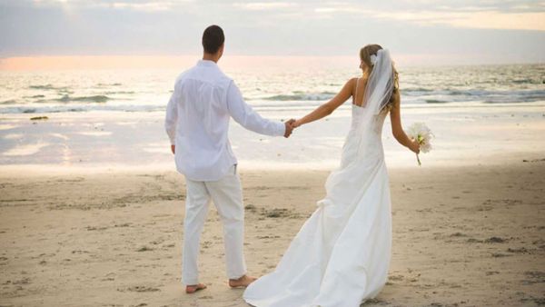 الاجنبية الزوجة المثالية