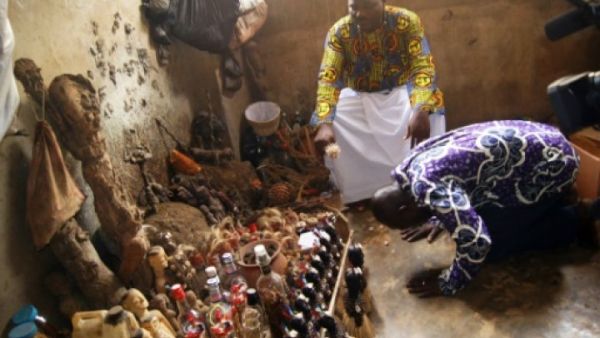 مرضى وسياسيون وسياح في سوق المشعوذين بعاصمة توغو