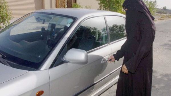 لن نسمح بقيادة المرأة السيارة